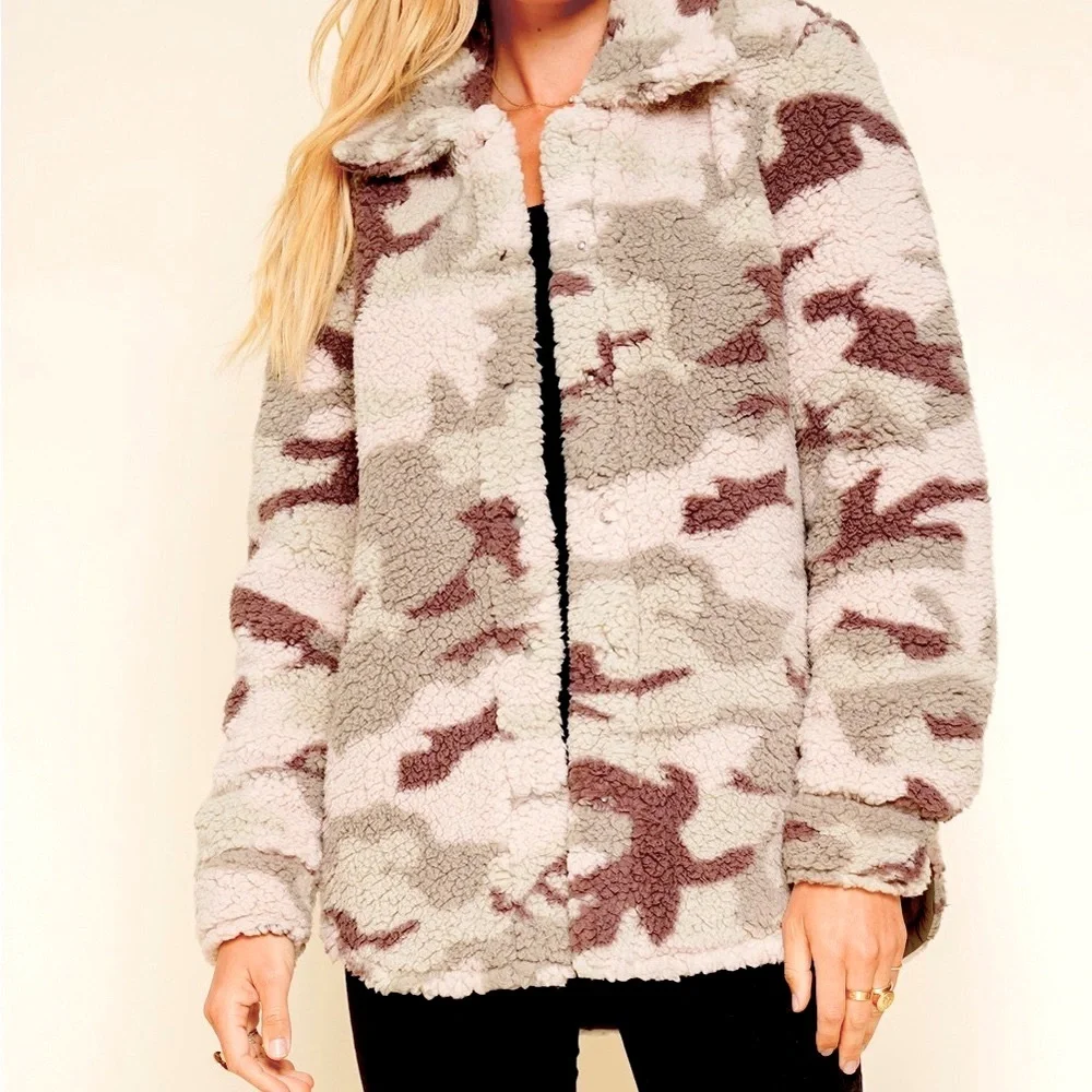 🆕Hem & Thread Camo Sherpa Fleece Green Brown Rose Beige Quilted Lining Last One - Picture 4 of 15